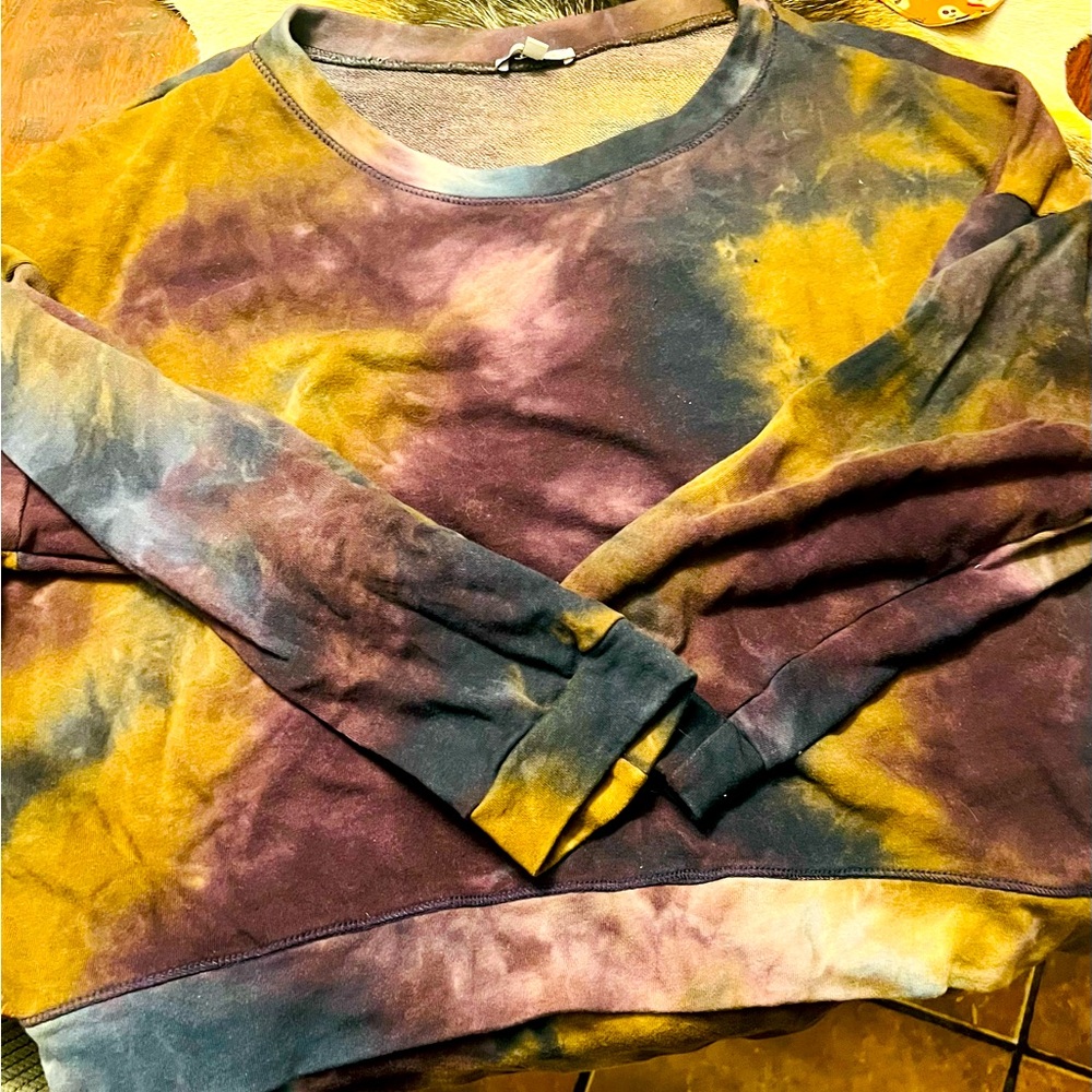 White Birch tye dye sweatshirt